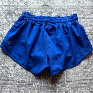blue lululemon hotty hots size 4 inseam 2.5